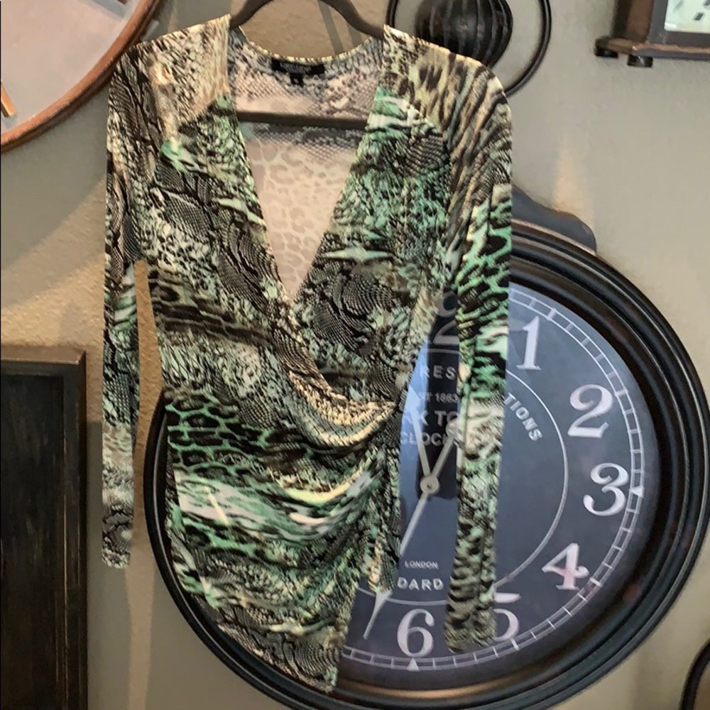 Stretch animal print shirt